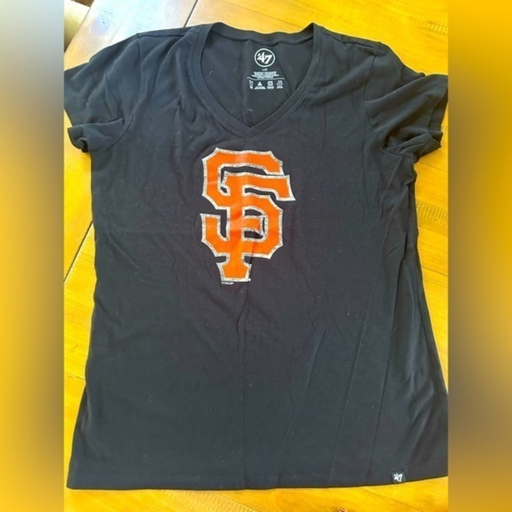 San Francisco Giants 47 Black V-Neck T-Shirt